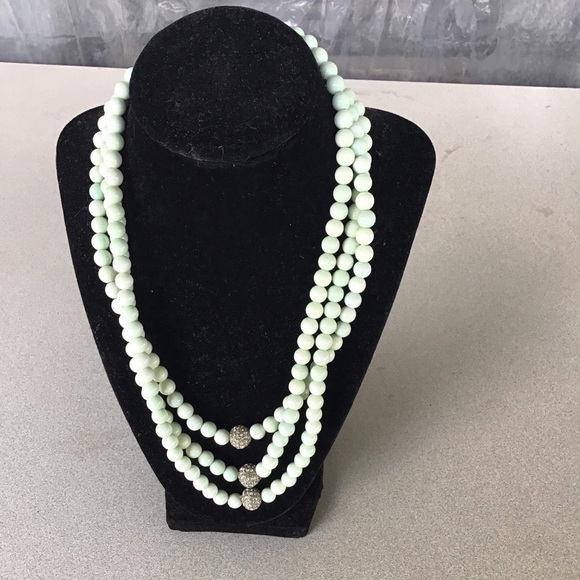 Bohemian Green Crystal Resin Layered Bead Necklace 50 cm Long With Pearl Accents For Everyday Wear